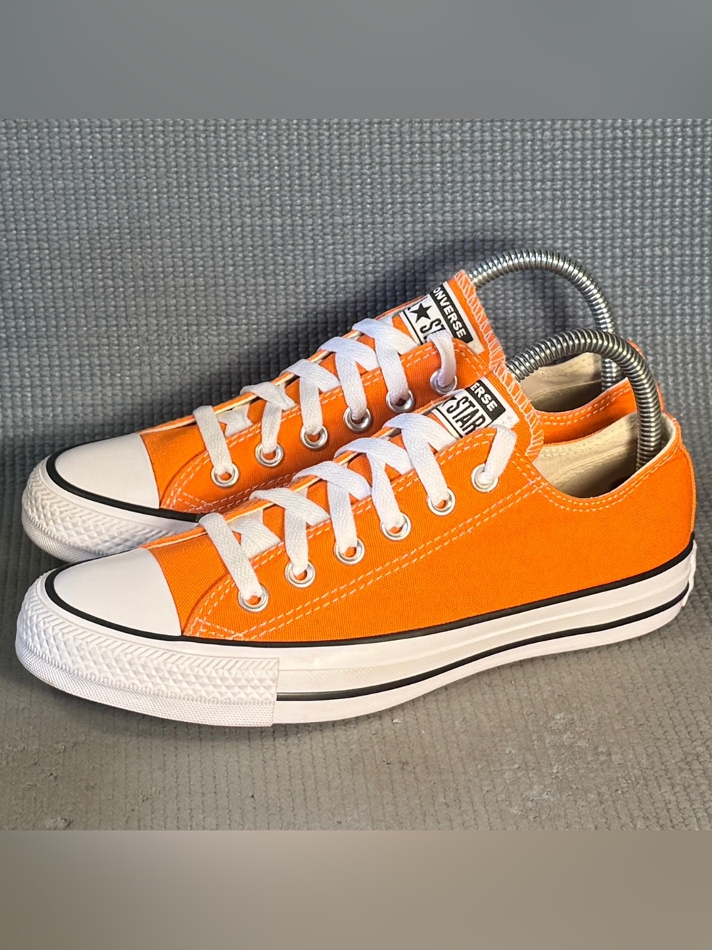 Converse Chuck Taylor All Star Orange Low Top Sneakers Women’s Size 7